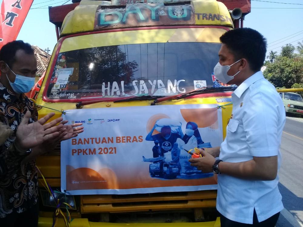 Bupati Panca Menyalurkan 33078 Ton Beras ke Penerima PKM, PKH dan BST