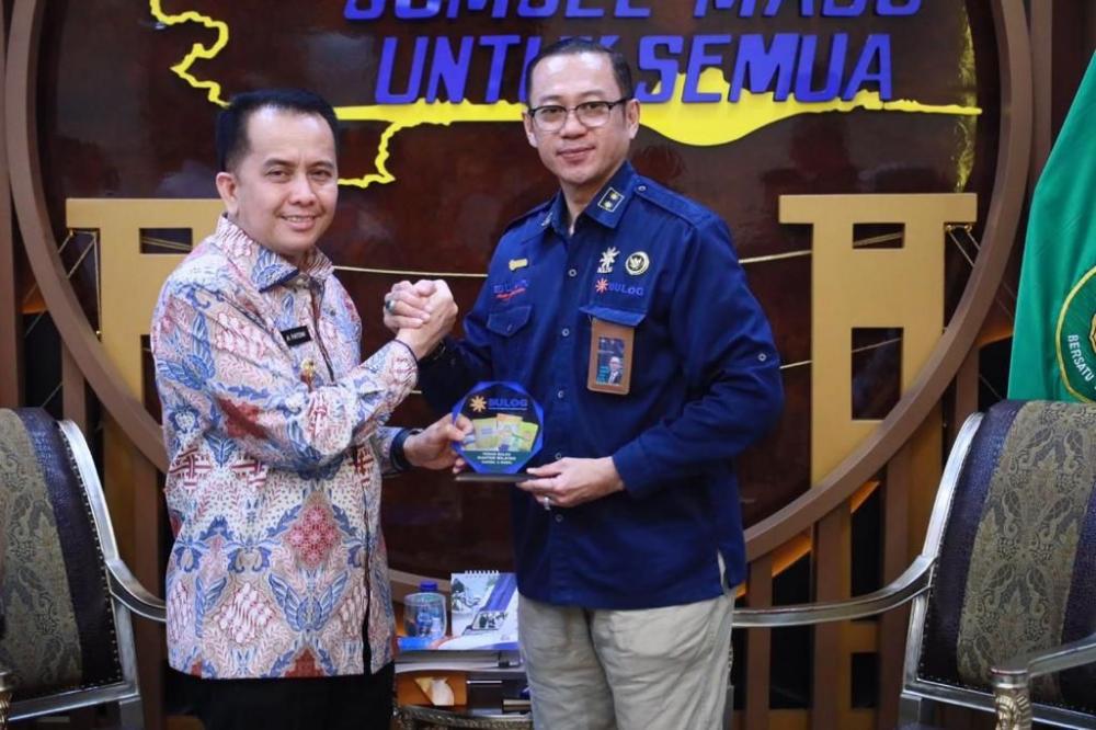 Gerak Cepat Pj Gubernur Sumsel Agus Fatoni Tangani Inflasi: MoU dengan Bulog-Kirim Beras SPHP ke Koperasi