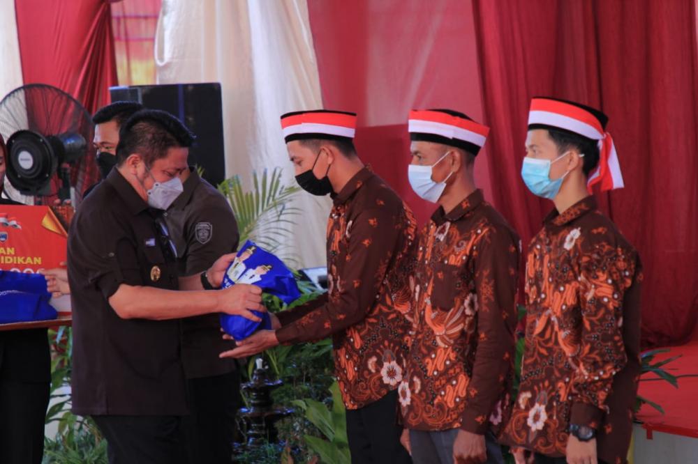 Herman Deru Bersama Kapolda Sumsel Canangkan Kampung Tangguh di OKU Timur