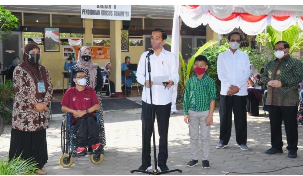 Jokowi : Siapkan Transisi dari Pandemi ke Endemi