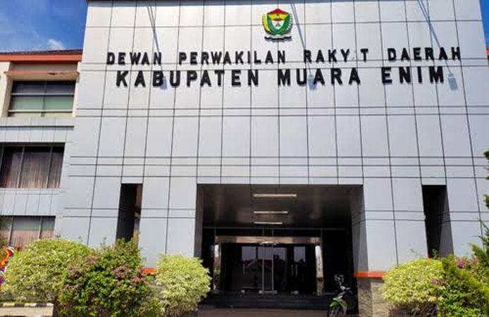 KPK Tetapkan 10 Orang Anggota DPRD Muara Enim Tersangka Dugaan Suap 16 Paket Proyek