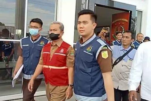 Korupsi DPKS, Kadisdik Mura Resmi Ditahan Pihak Kejaksaan