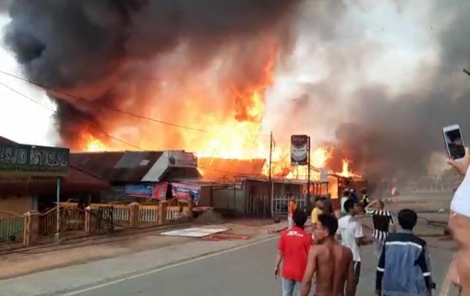 Puluhan Rumah Warga Terbakar di Pemulutan