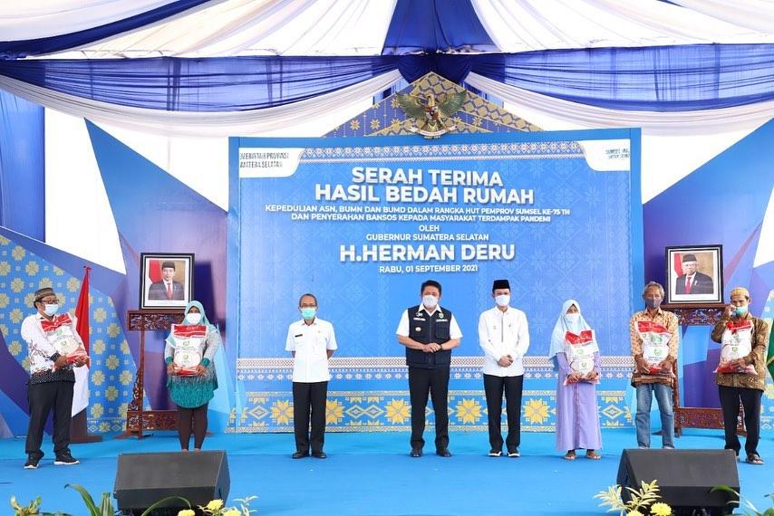 Taufik : Terima Kasih Gubernur, Rumah Saya Sudah Permanen dan Nyaman Dihuni