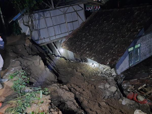 1 Warga Luber Akibat Longsor di Cianjur