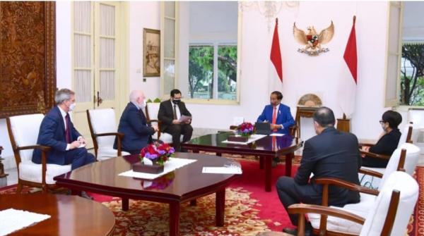 Bertemu Wakil Presiden Uni Eropa, Jokowi Sampaikan Komitmen Indonesia Atasi Perubahan Iklim