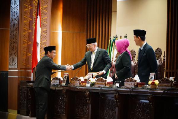 Esekutif-Legislatif Sumsel Sepakat Pembahasan Empat Raperda Diperpanjang