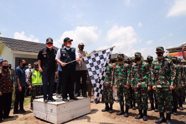 Gubernur Herman Deru Lepas Tim Ekspedisi Deklarasi Sumpah Pemuda ke Bukit Serelo