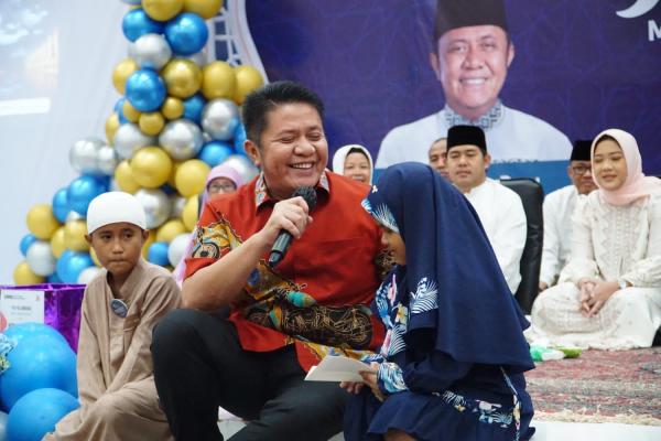 Herman Deru Dinobatkan Sebagai Bapak Anak Yatim oleh Yayasan Abulyatama Indonesia Cabang Palembang