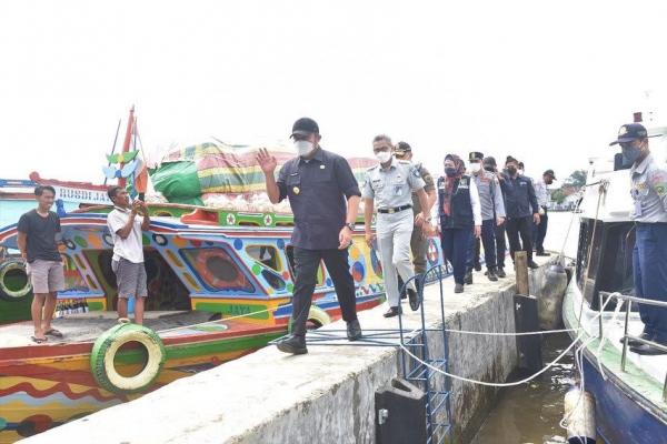 Herman Deru Launching Pemutihan Pajak dan Penghapusan BBN Kendaraan Bermotor di Atas Air