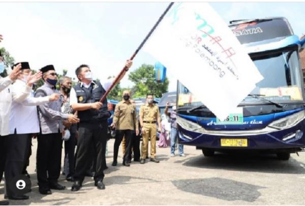 Herman Deru Lepas 675 Santri ke Ponpes Modern Darussalam Gontor Jatim