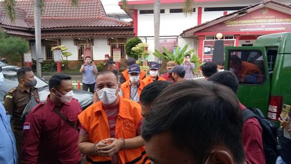 KPK Kirim 10 Anggota DPRD Muara Enim ke Rutan Pakjo Palembang
