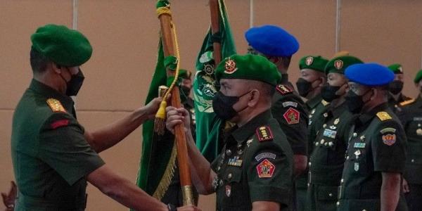 Kolonel Benny Tampubolon Komandan Pusdik Kecabangan Termuda di TNI AD