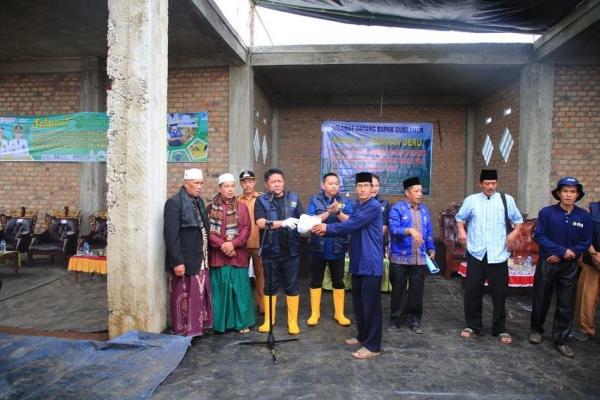 Kunker di Semendo Darat, Herman Deru Silahturahmi dengan Jemaah Masjid Baitul Jannah