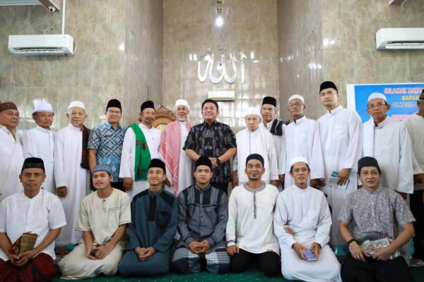 Resmikan Masjid Jami Al Ikhlas, Herman Deru Minta Pengurus Isi Kegiatan Masjid dengan Rumah Tahfidz